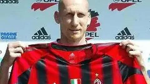 冰墩墩灵感源自冰糖葫芦，雪容融设计出自大三女生巧思